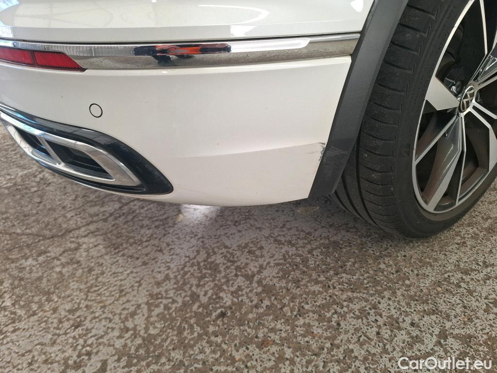  Volkswagen  Tiguan VOLKSWAGEN  / 2020 / 5P / SUV 2.0 TDI 150 DSG7 R-Line Exclusive #13