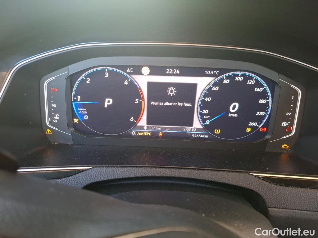  Volkswagen  Passat VOLKSWAGEN  SW / 2019 / 5P / Break 2.0 TDI 150 SCR DSG7 SW LOUNGE #24