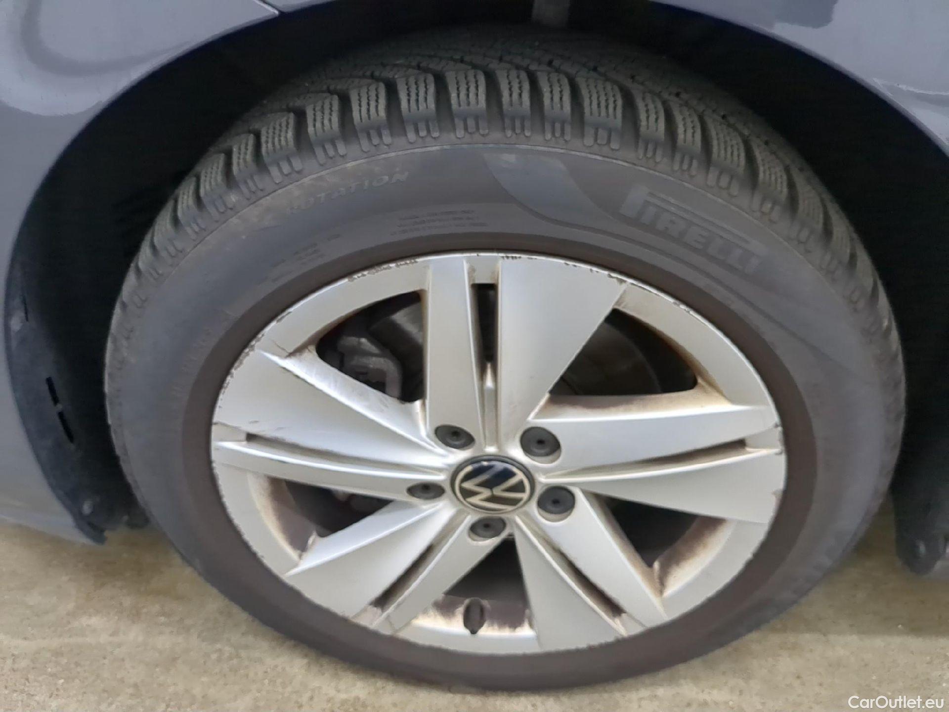  Volkswagen  Golf  VOLKSWAGEN / 2020 / 5P / Berline 2.0 TDI SCR 115 DSG7 Life Busi #8