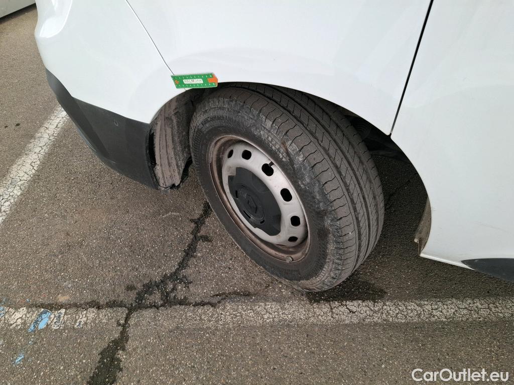  Renault  Trafic  Fourgon L2H1 3T Grand Confort 2.0 dCi 130CV BVM6 E6d #38