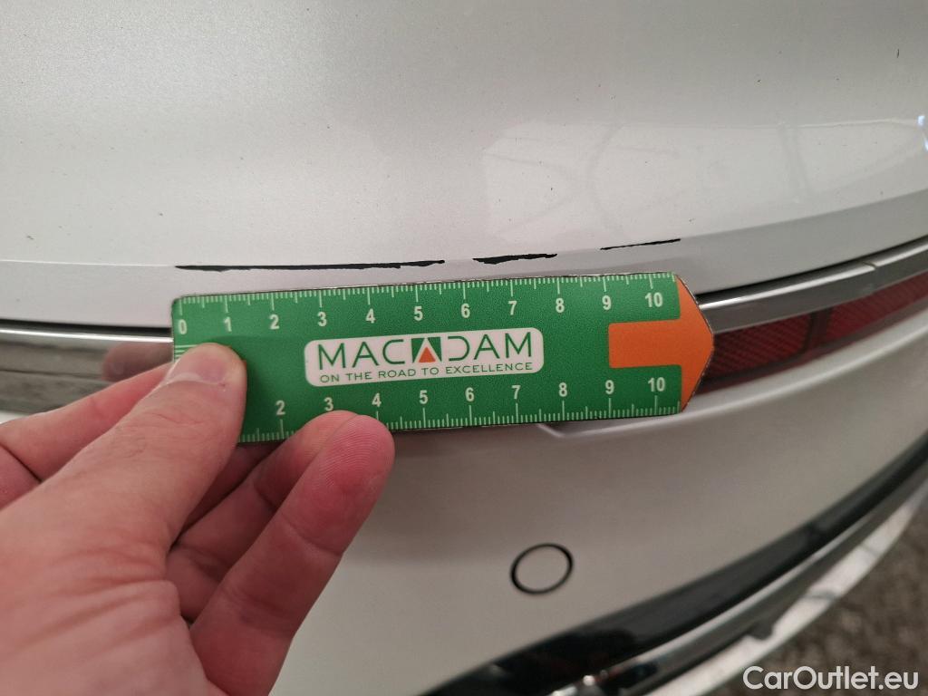  Volkswagen  Tiguan VOLKSWAGEN  / 2020 / 5P / SUV 2.0 TDI 150 DSG7 R-Line Exclusive #10