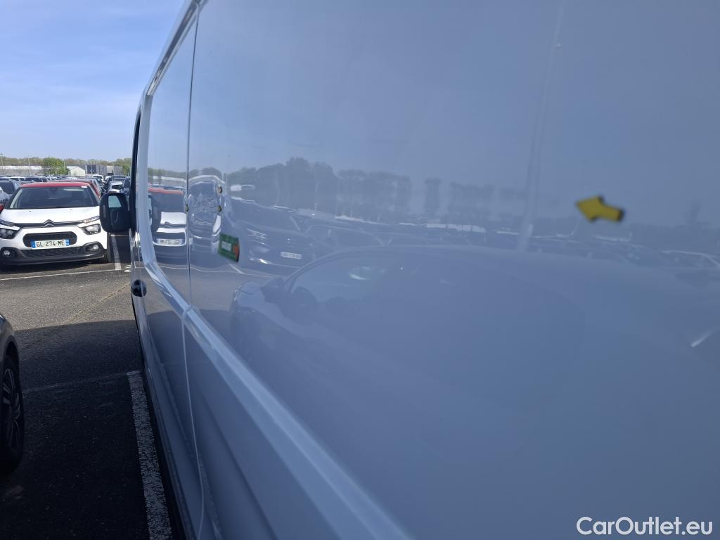  Renault  Trafic  Fourgon L2H1 3T Grand Confort 2.0 dCi 130CV BVM6 E6d #11