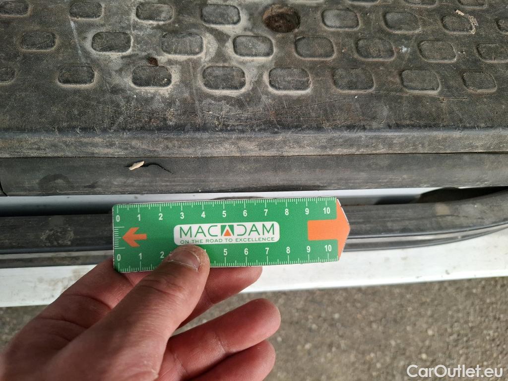  Renault  Trafic  Fourgon L2H1 3T Grand Confort 2.0 dCi 130CV BVM6 E6d #54