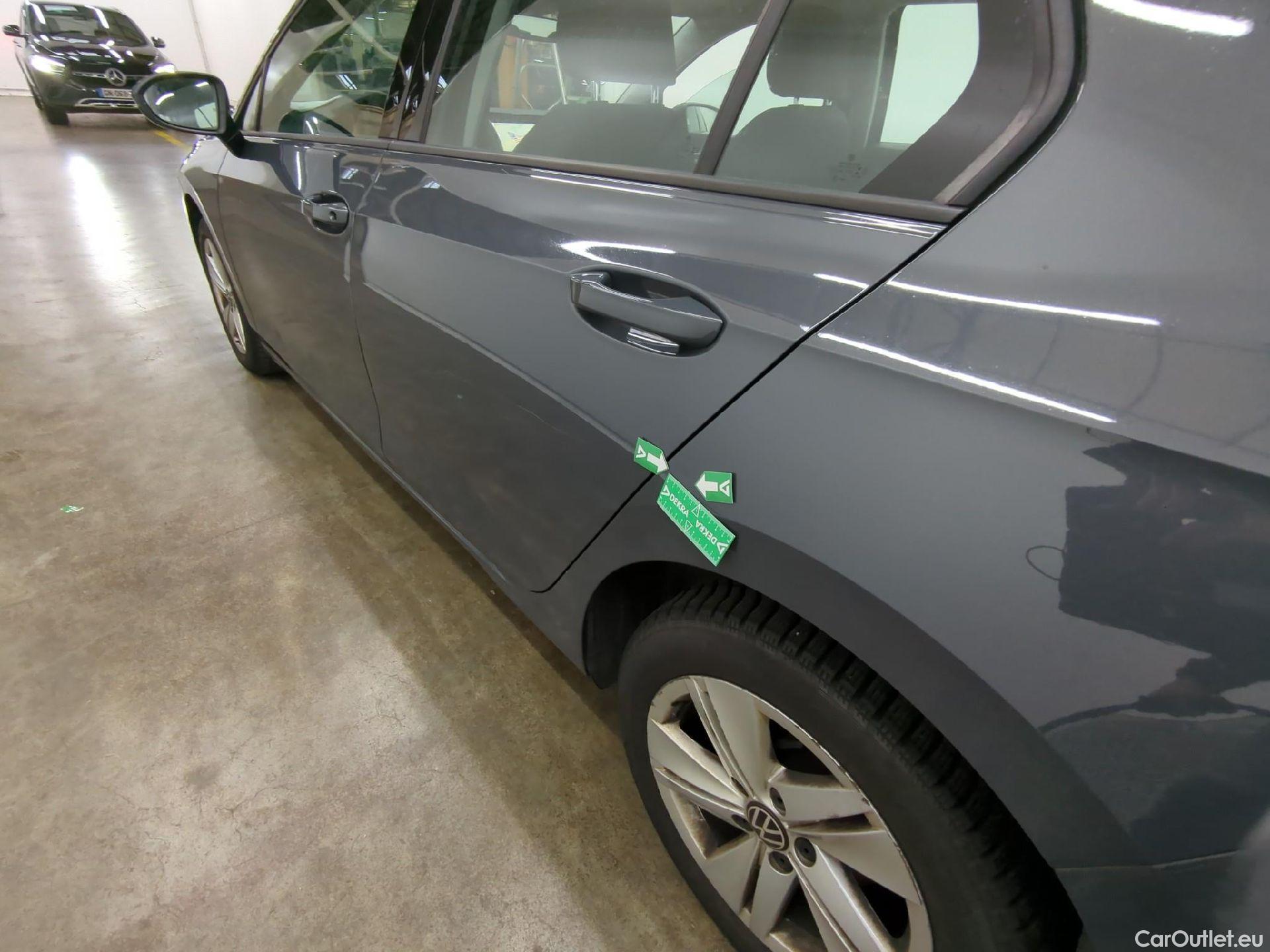  Volkswagen  Golf  VOLKSWAGEN / 2020 / 5P / Berline 2.0 TDI SCR 115 DSG7 Life Busi #32