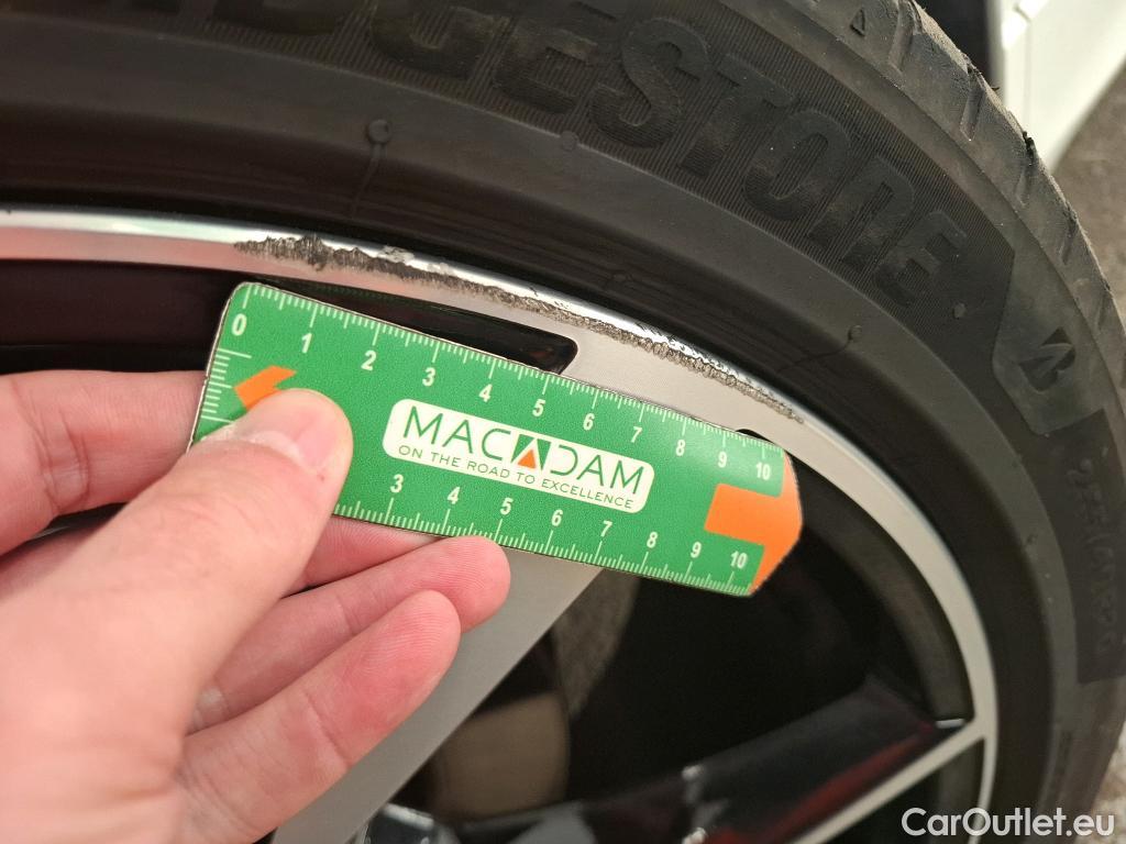  Volkswagen  Tiguan VOLKSWAGEN  / 2020 / 5P / SUV 2.0 TDI 150 DSG7 R-Line Exclusive #20