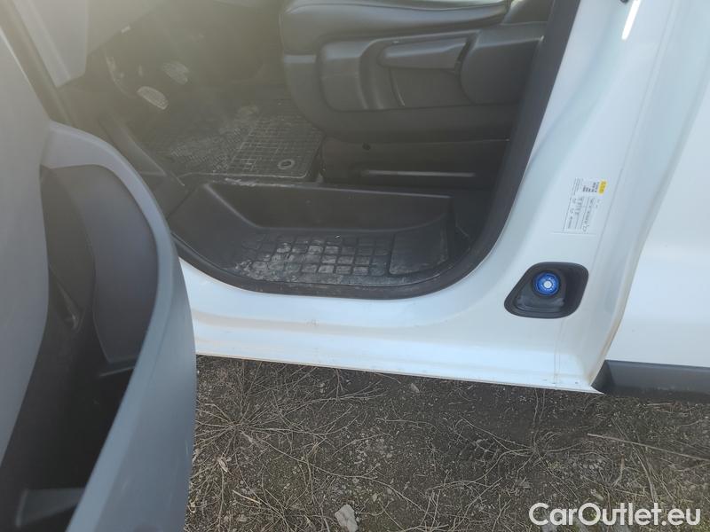  Peugeot  Expert  LCV (2016) Exp. 1.5BHDi 120  S&S L2 Act.6 #15