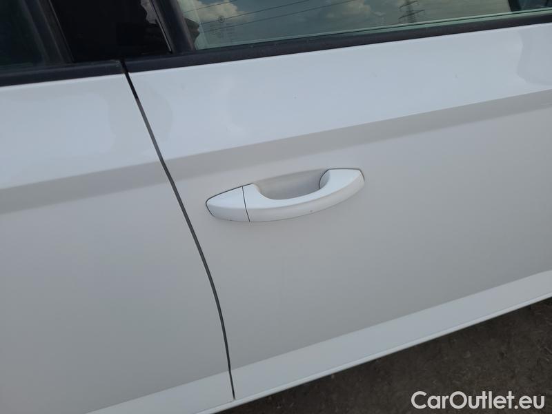  Skoda  Fabia  Combi (2015)  Com.1.0TSI 70 Style #30