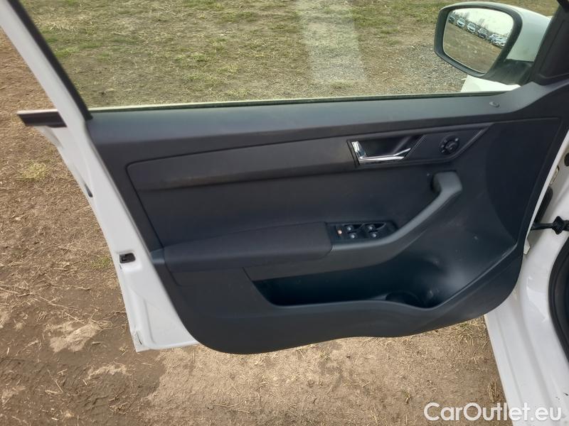  Skoda  Fabia  Combi (2015)  Com.1.0TSI 70 Style #4