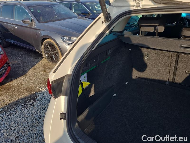  Skoda  Octavia  Combi (NX3)(2020) Oct.C. 2.0TDI 147 Scout 4x4 AT #14