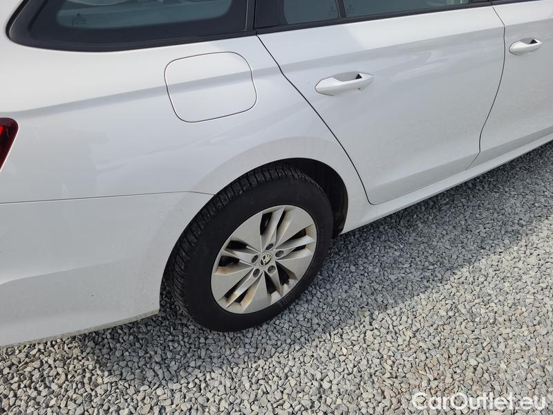  Skoda  Octavia  Combi (NX3)(2020) Oct.C.2.0TDI 110 4x4 Ambit AT #17