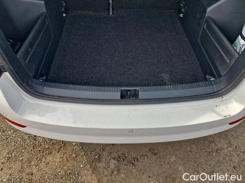  Skoda  Fabia  Combi (2015) Com.1.0TSI 70 Ambition 5d #8