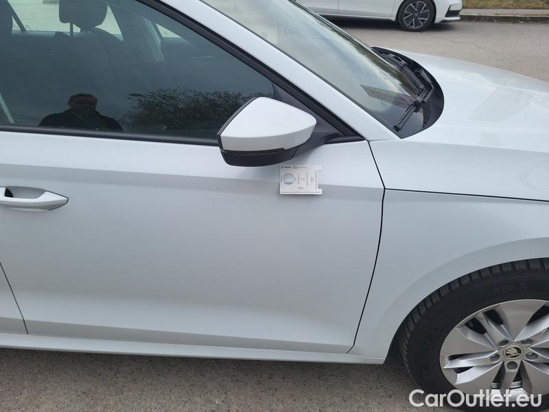  Skoda  Octavia  Combi (NX3)(2020) Oct.C.2.0 TDI 110 Ambition #16