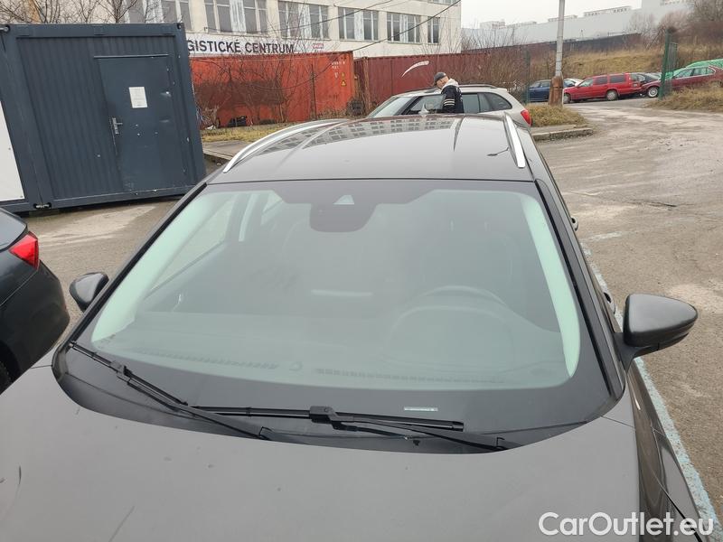  Ford  Focus   Turnier (CGE)(2018->) Foc.Kom.1.5EBl.120 Titanium #1