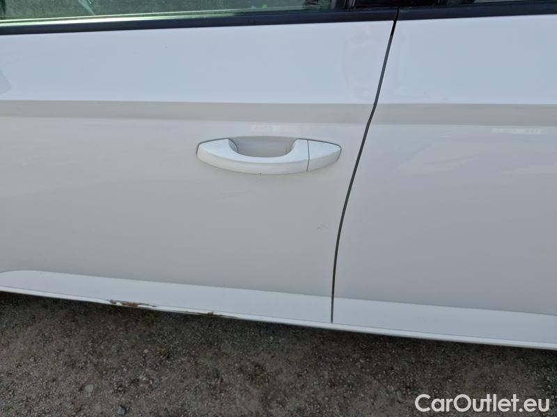  Skoda  Fabia  Combi (2015) Com.1.0TSI 70 Ambition 5d #9