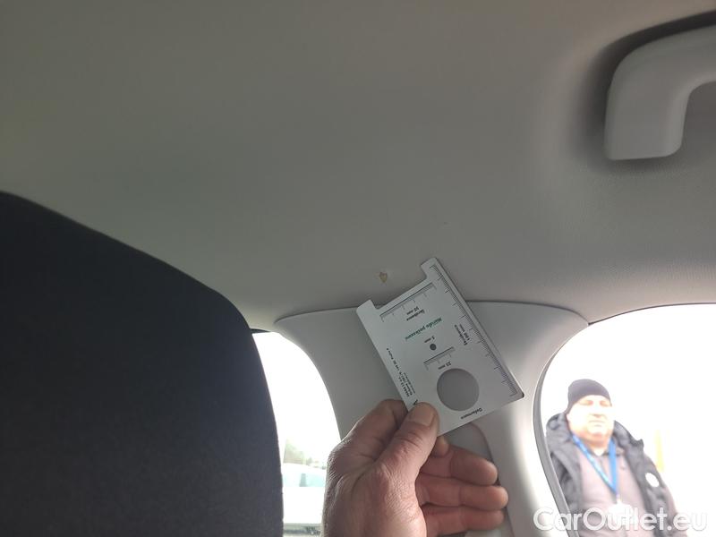  Ford  Focus   Turnier (CGE)(2018->) Foc.Kom.1.5EBl.120 Titanium #14