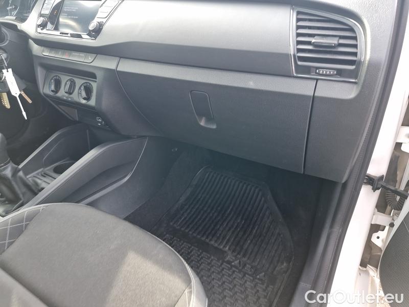  Skoda  Fabia  Combi (2015) Com.1.0TSI 70 Ambition 5d #11