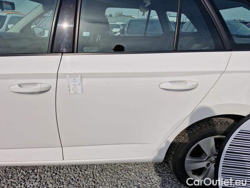  Skoda  Fabia  Combi (2015)  Com 1.0TSI 81 Ambition #6