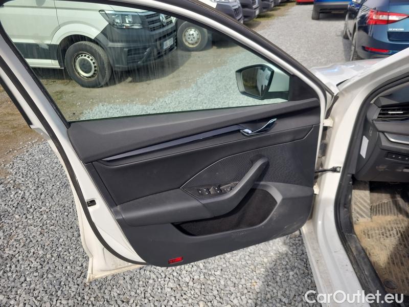  Skoda  Octavia  Combi (NX3)(2020) Oct.C.2.0TDI 110 4x4 Ambit AT #9