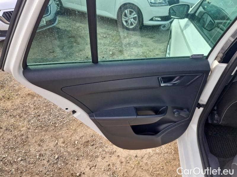  Skoda  Fabia  Combi (2015) Com.1.0TSI 70 Ambition 5d #20