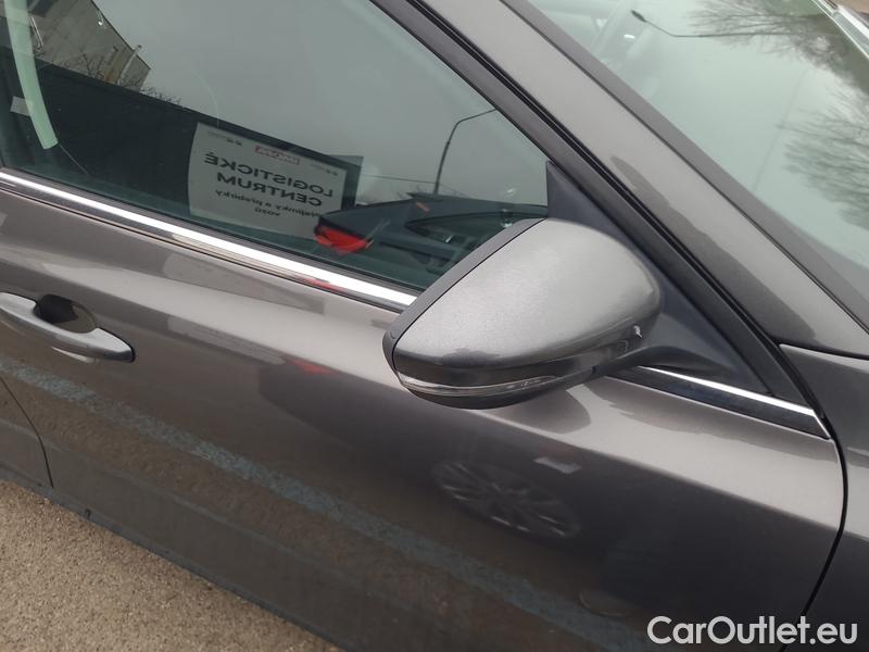  Ford  Focus   Turnier (CGE)(2018->) Foc.Kom.1.5EBl.120 Titanium #24