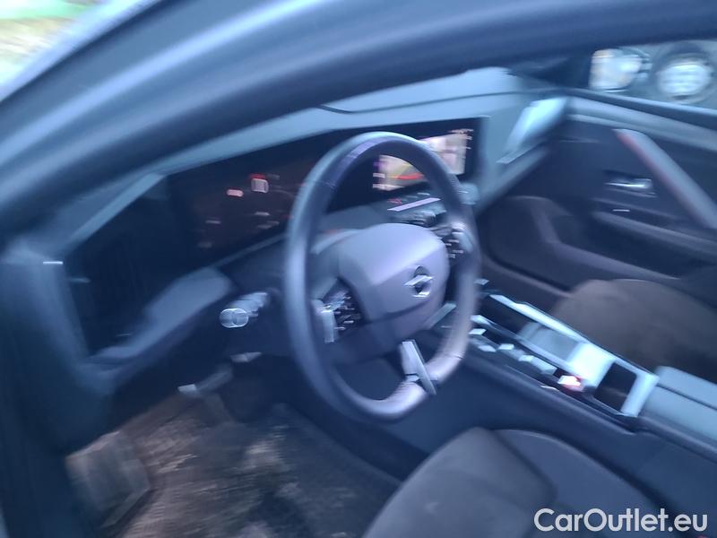  Opel  Astra  SportsTourer (2022)  1.2 T 96 Ultimate ST AT #16