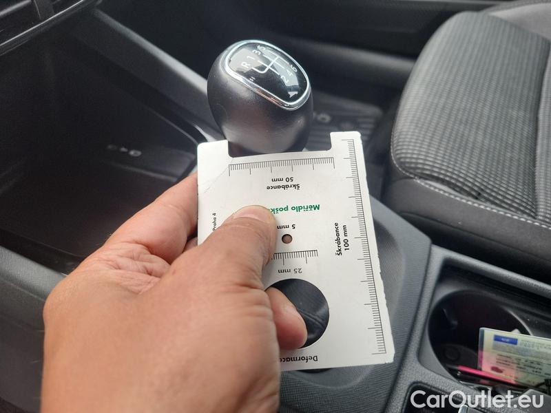  Skoda  Octavia  Combi (NX3)(2020) Oct.C.2.0 TDI 110 Ambition #5