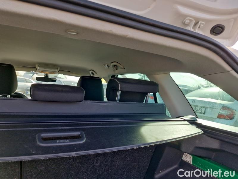  Skoda  Fabia  Combi (2015) Com.1.0TSI 70 Ambition 5d #27