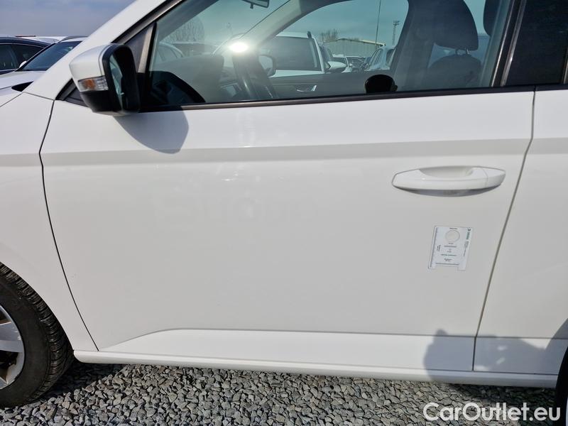  Skoda  Fabia  Combi (2015)  Com 1.0TSI 81 Ambition #4