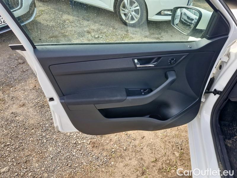  Skoda  Fabia  Combi (2015) Com.1.0TSI 70 Ambition 5d #14