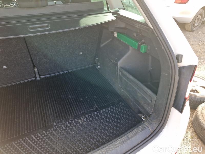  Skoda  Fabia  Combi (2015) Com.1.0TSI 70 Ambition 5d #25