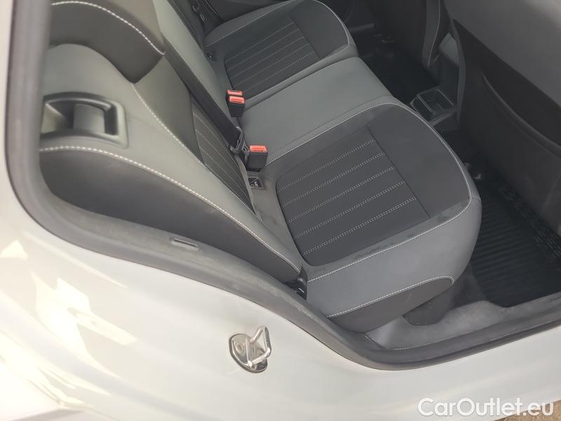  Skoda  Fabia  Combi (2015)  Com.1.0TSI 70 Style #28