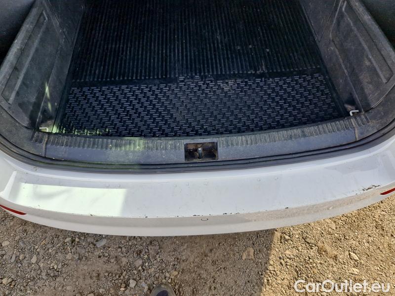  Skoda  Fabia  Combi (2015) Com.1.0TSI 70 Ambition 5d #24