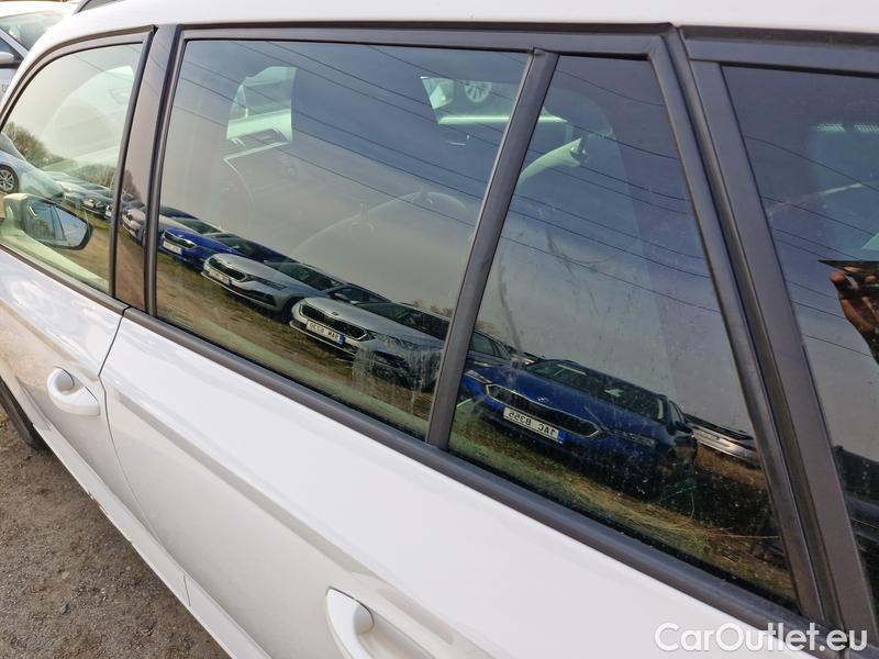  Skoda  Fabia  Combi (2015) Com.1.0TSI 70 Ambition 5d #17