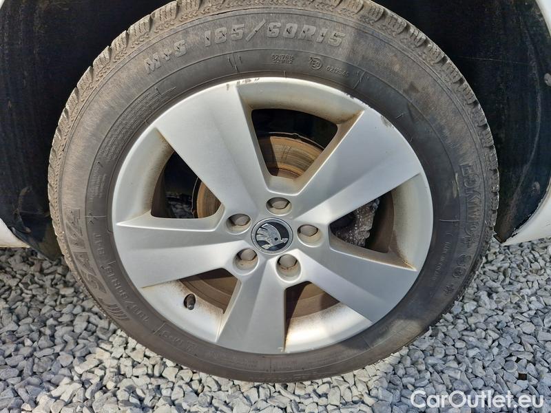  Skoda  Fabia  Combi (2015)  Com 1.0TSI 81 Ambition #7