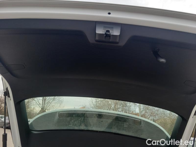  Skoda  Octavia  Combi (NX3)(2020) Oct.C.2.0 TDI 110 Ambition #8