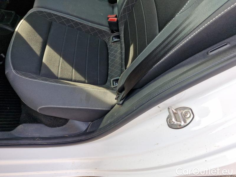  Skoda  Fabia  Combi (2015) Com.1.0TSI 70 Ambition 5d #21