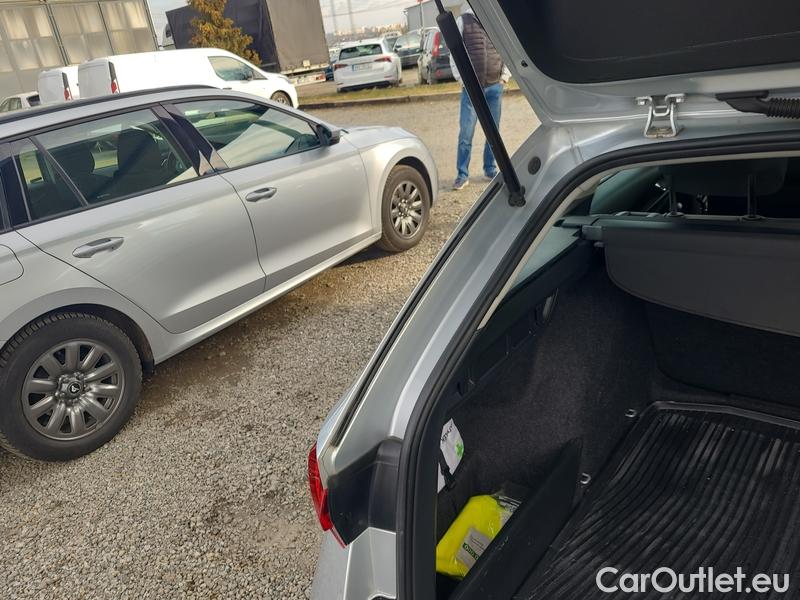  Skoda  Octavia  Combi (NX3)(2020) Oct.C.2.0TDI 110 4x4 Ambit AT #8