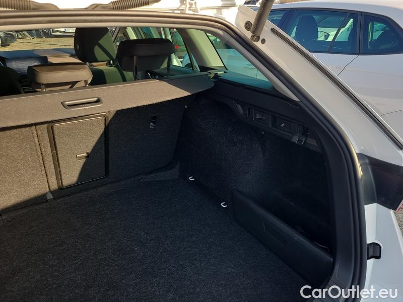  Skoda  Octavia  Combi (NX3)(2020) Oct.C. 2.0TDI 147 Scout 4x4 AT #15