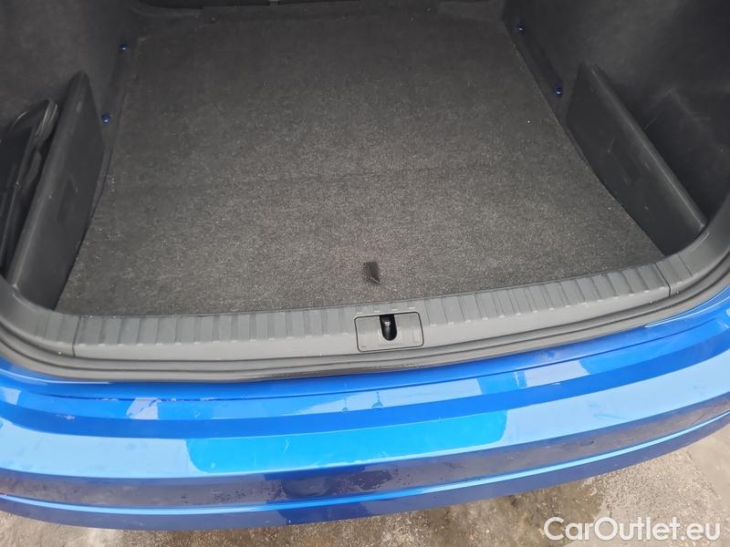  Skoda  Octavia  Combi (NX3)(2020) Oct.Combi 2.0TDI 110 Style AT #18