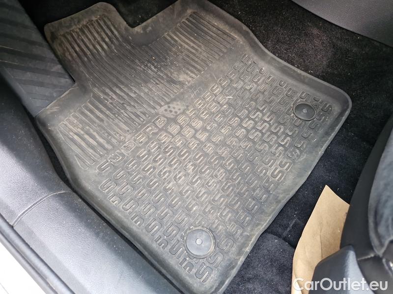  Skoda  Superb  Combi (3V5)(2015) Su.C.2.0TDI 147 4x4 Style Aut #16