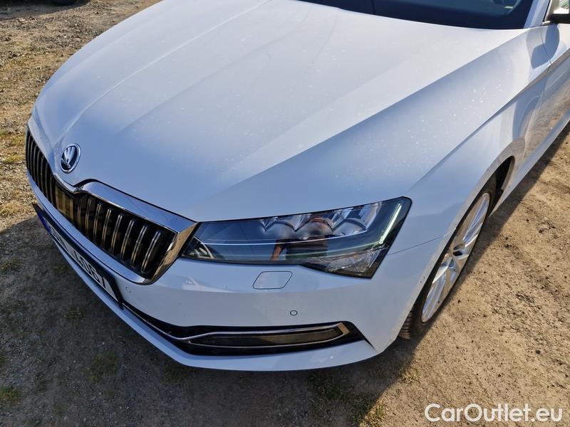  Skoda  Superb  (3V3)(2015) Supe.2.0TDI 147 Style 4x4 Aut #3