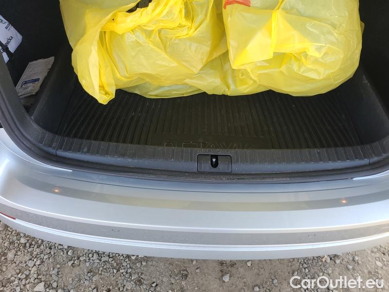  Skoda  Octavia  Combi (NX3)(2020) Oct.C.2.0TDI 110 4x4 Ambit AT #7