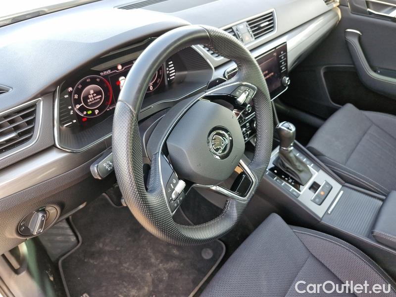  Skoda  Superb  (3V3)(2015) Supe.2.0TDI 147 Style 4x4 Aut #8