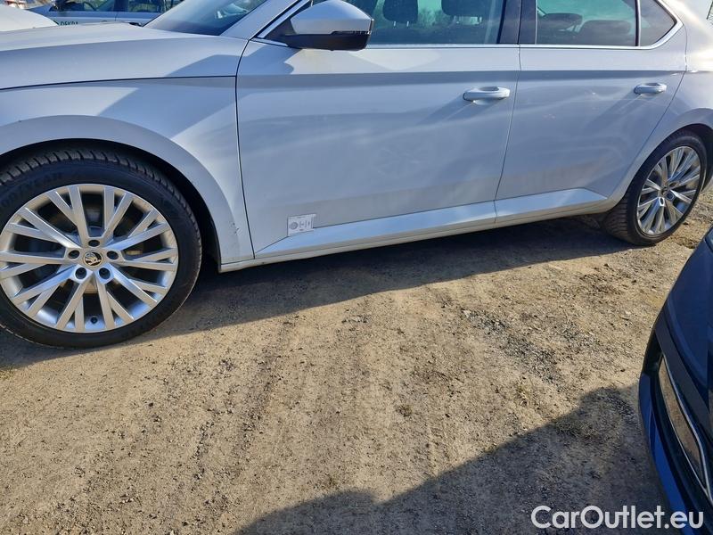  Skoda  Superb  (3V3)(2015) Supe.2.0TDI 147 Style 4x4 Aut #4