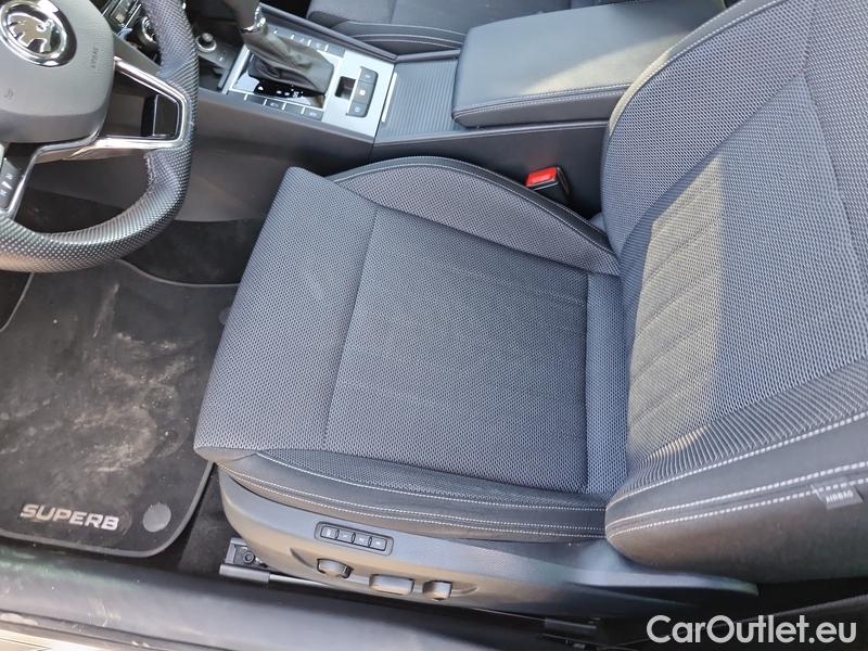  Skoda  Superb  (3V3)(2015) Supe.2.0TDI 147 Style 4x4 Aut #7