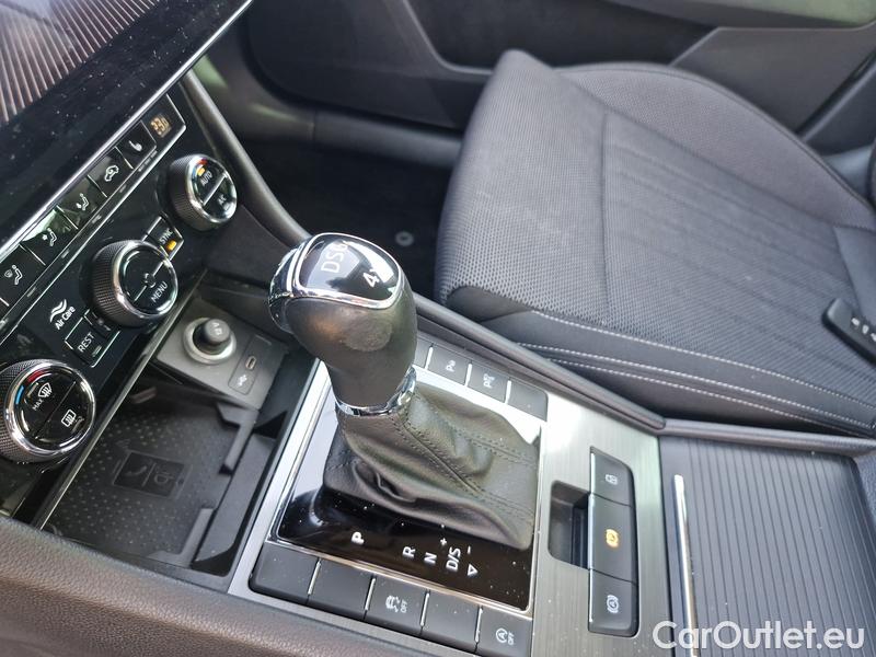  Skoda  Superb  (3V3)(2015) Supe.2.0TDI 147 Style 4x4 Aut #9