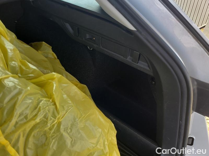  Skoda  Octavia  Combi (NX3)(2020) Oct.C.2.0TDI 110 4x4 Ambit AT #9