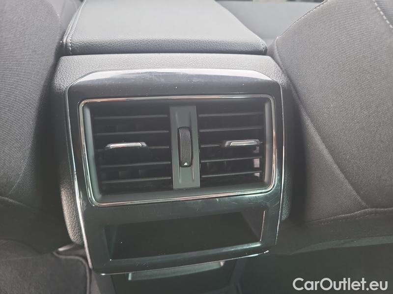  Skoda  Superb  Combi (3V5)(2015) Sup.C.FL2.0TDI 110 Style AT #11