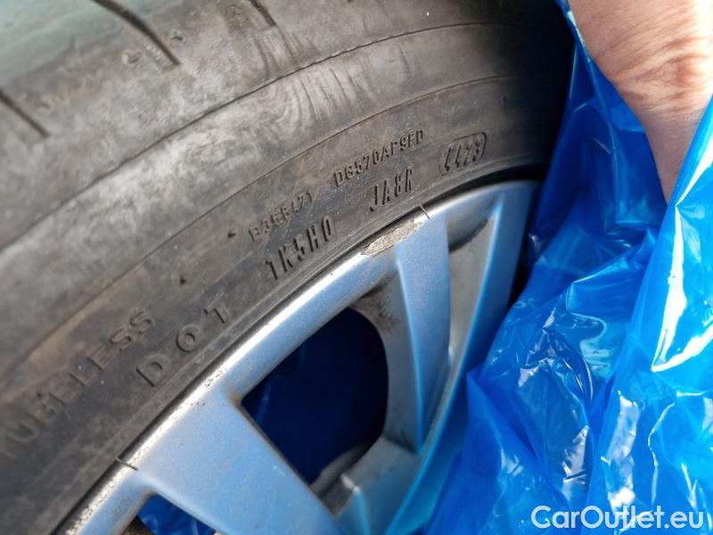  Skoda  Superb  Combi (3V5)(2015) Su.C.2.0TDI 147 4x4 Style Aut #24