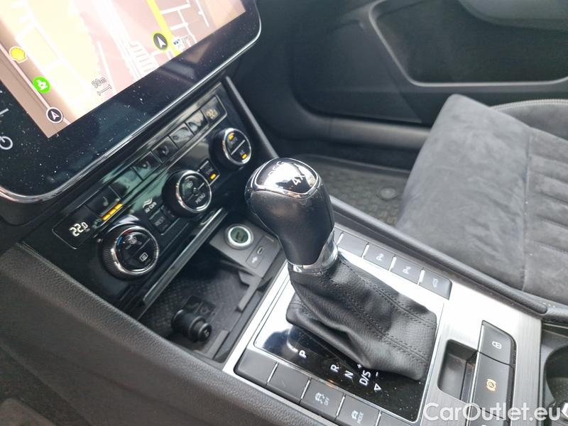  Skoda  Superb  Combi (3V5)(2015) Su.C.2.0TDI 147 4x4 Style Aut #15